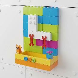 un accroche clé mural avec un vide poche, modern et design